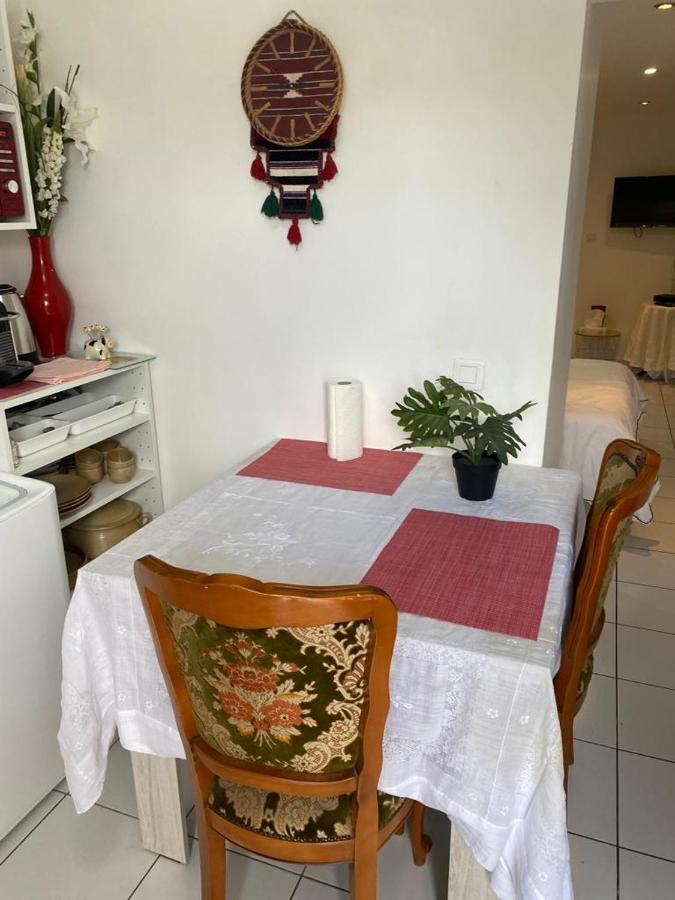 Studio - Carre De Soie Vaulx En Velin Εξωτερικό φωτογραφία